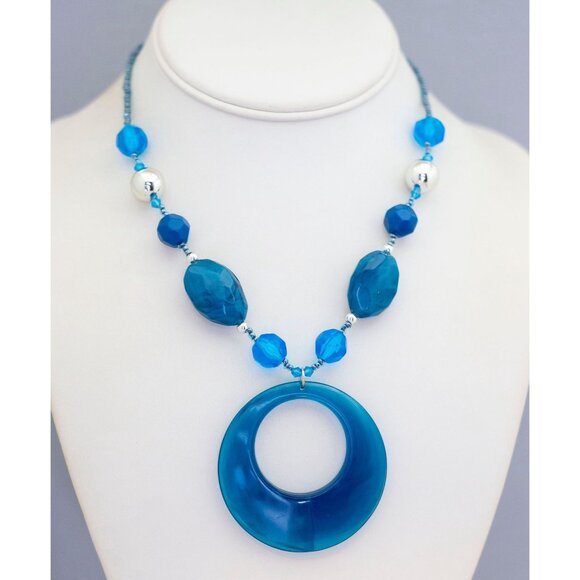 18 Inch, Vintage Blue Moon  Ring Circle Crystal Necklace - CO1 - Picture 2 of 3